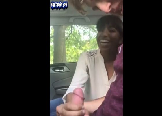 Teen jerked off in car and cum